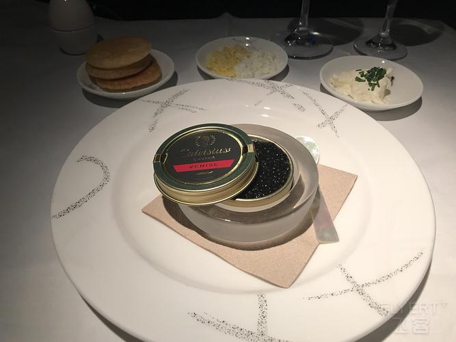 国泰航空发过期零食,国泰航空食物