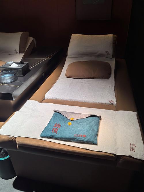足疗店勾结公职人员,足浴店员工怎么判